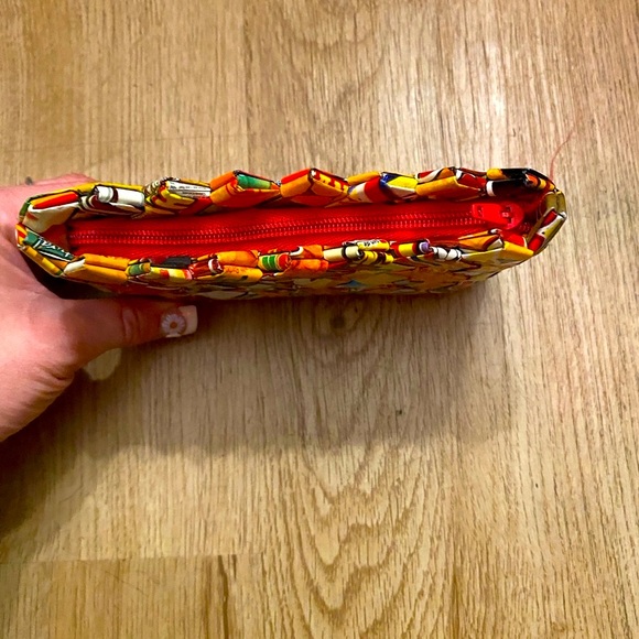 Colorful Woven Recycled Clutch - Picture 3 of 7